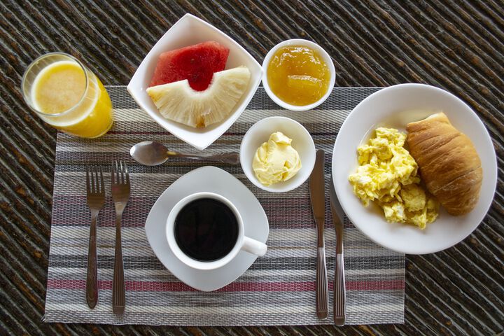Breakfast/Coffee Service 4 of 15