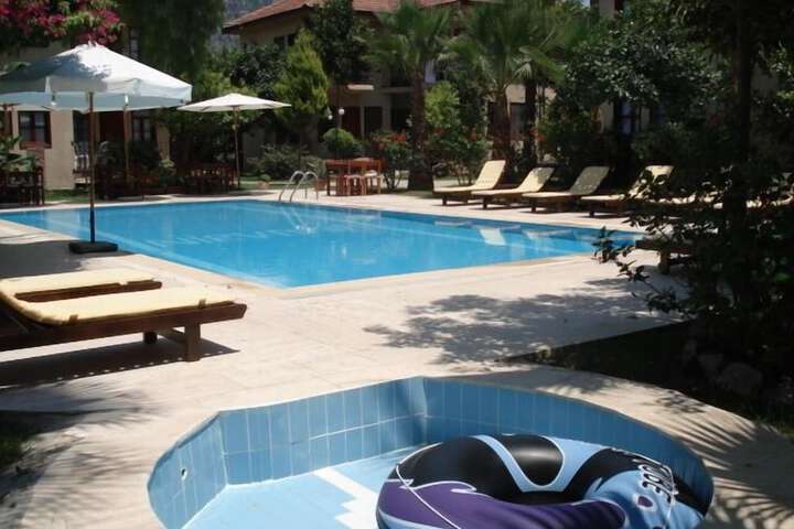 Nirvana Apart Hotel
