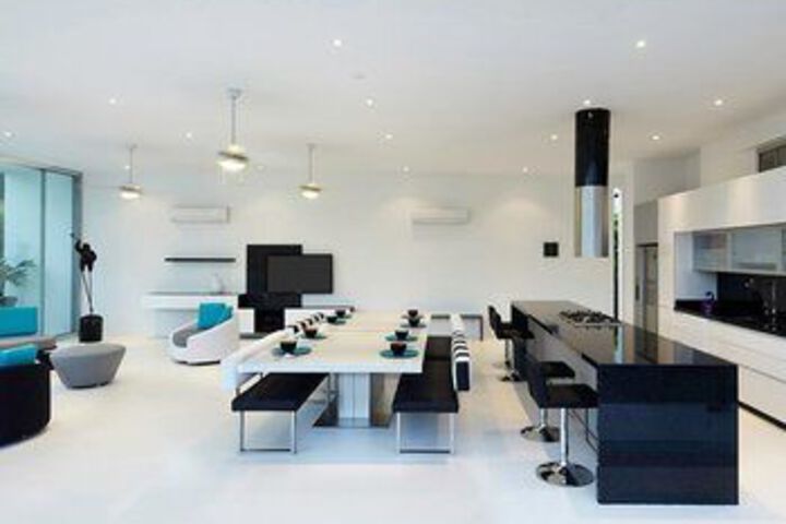 Room 3 of 6