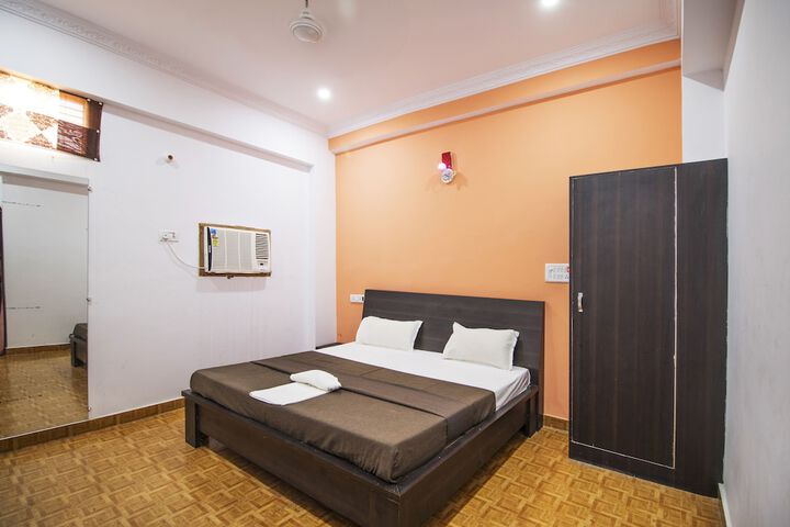 Room 3 of 21