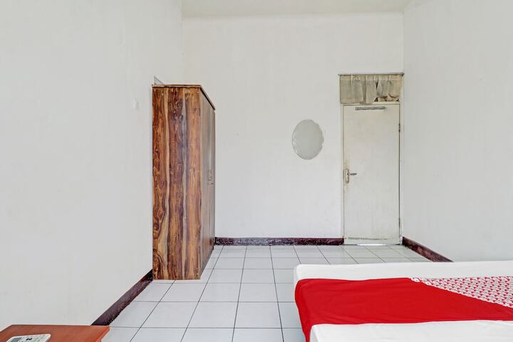 Room 9 of 17