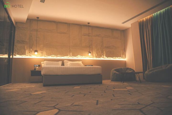 Room 17 of 47