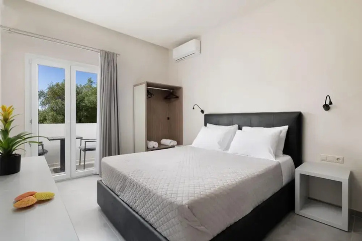 Ilios Properties Next to Gouvia Beach