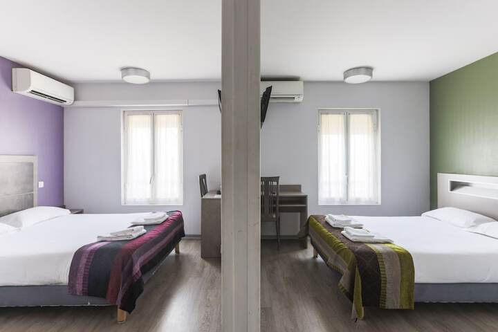 Room 14 of 24