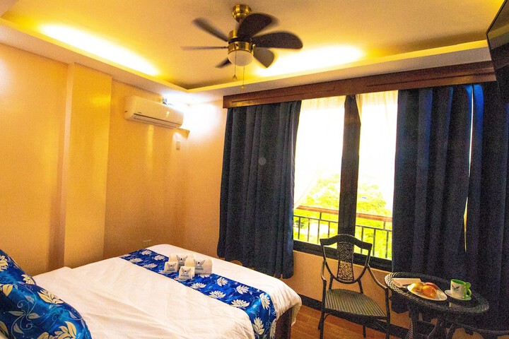 Room 19 of 80
