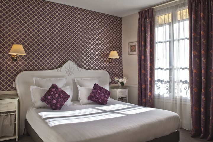 Room 8 of 40