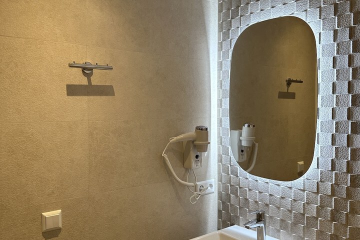 Room 97 of 132