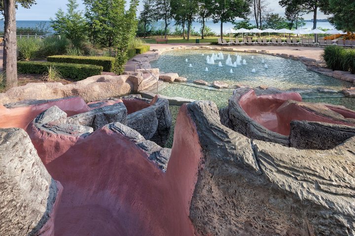 Pool 27 of 103