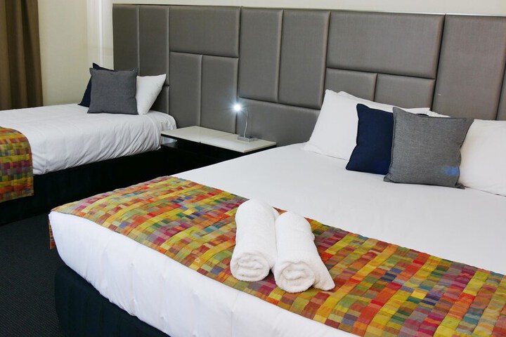 Room 15 of 37