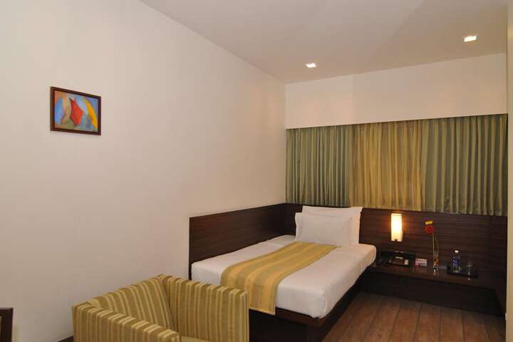 Room 7 of 51