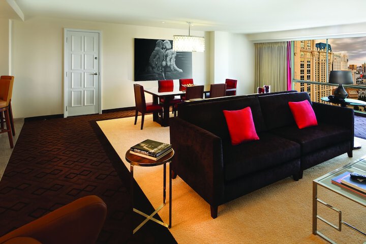 Resort Room 1 King (27 of 33)
