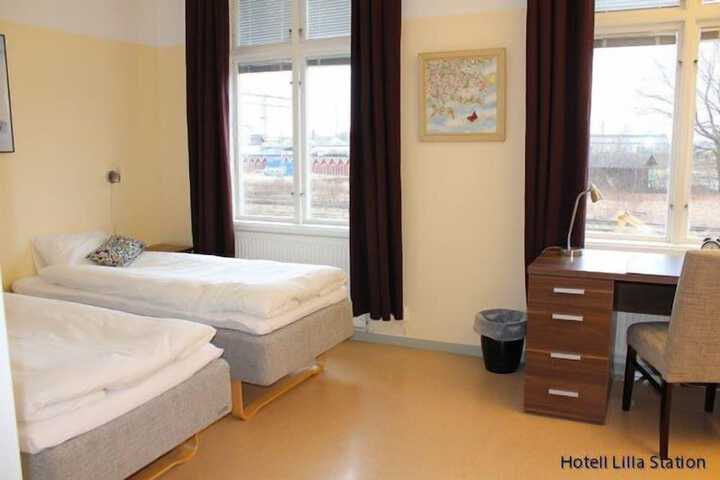Room 14 of 32