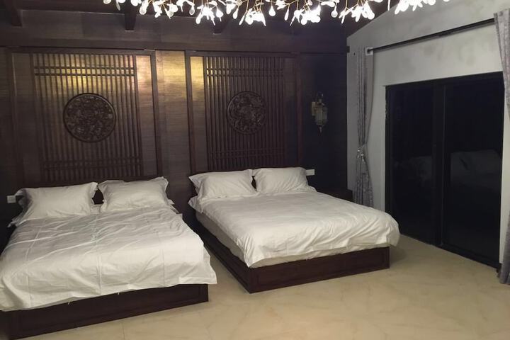 Room 3 of 42