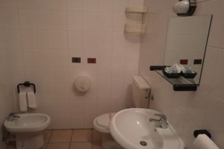 Room 2 of 12