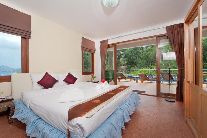 Room 3 of 5