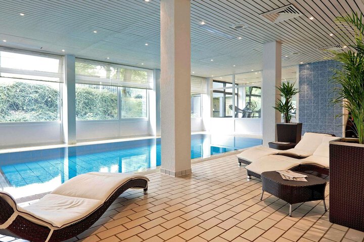 Pool 38 of 133