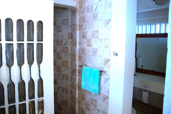 Room 30 of 66