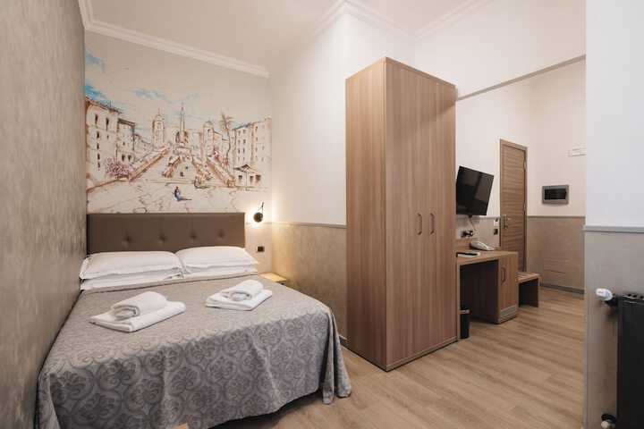 Room 9 of 180