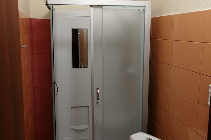Room 81 of 94
