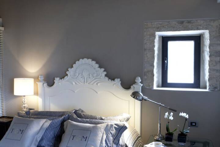 Room 18 of 81