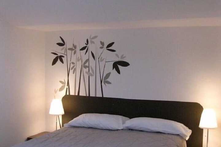 Room 21 of 38
