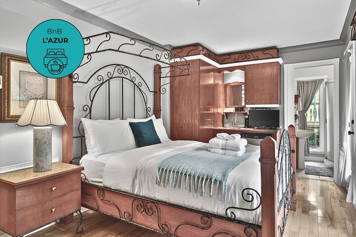 Room 215 of 380