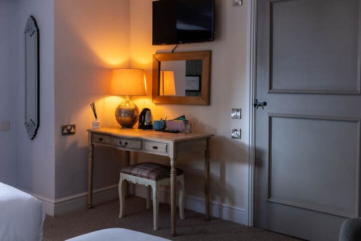 Room 16 of 56