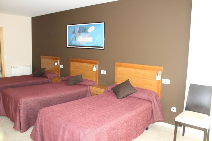 Room 2 of 43