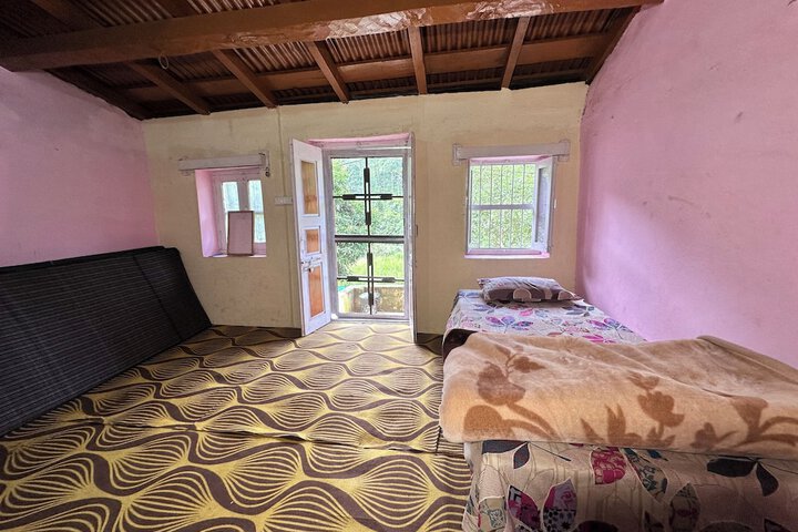 Room 7 of 42