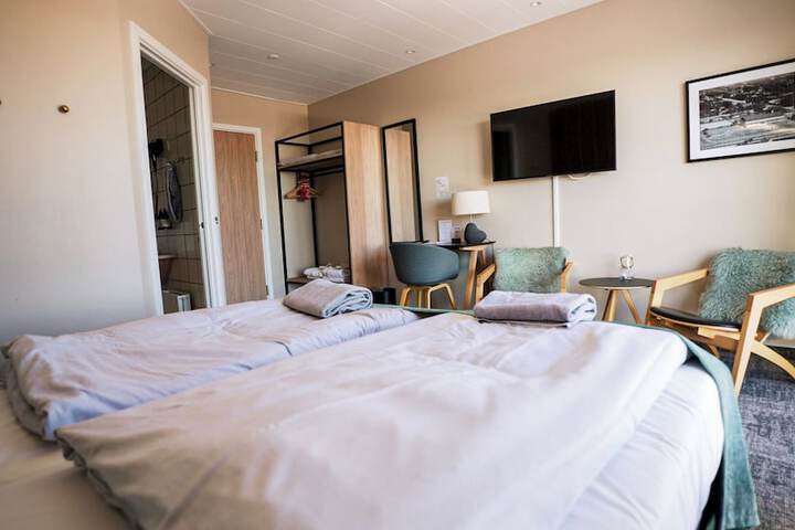 Room 25 of 95
