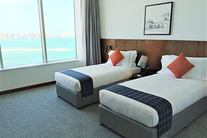 Room 3 of 52
