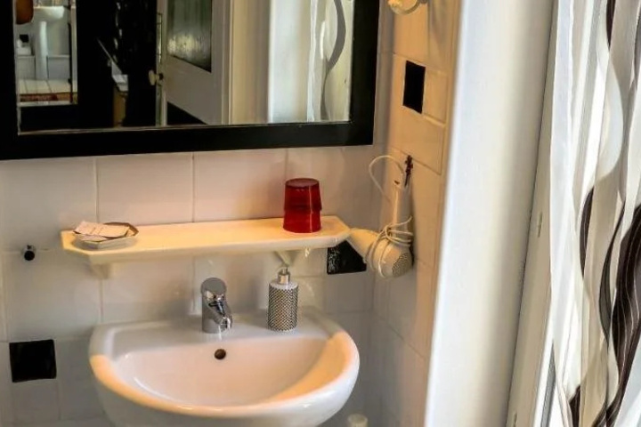 Bathroom Interior Photo