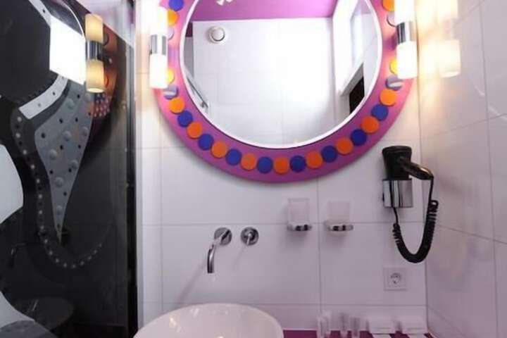Clean Restrooms