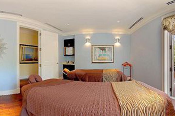 Room 207 of 214