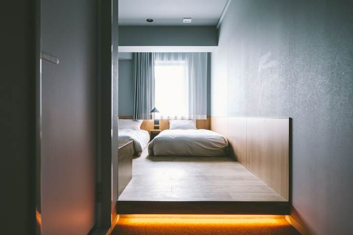 Room 11 of 54