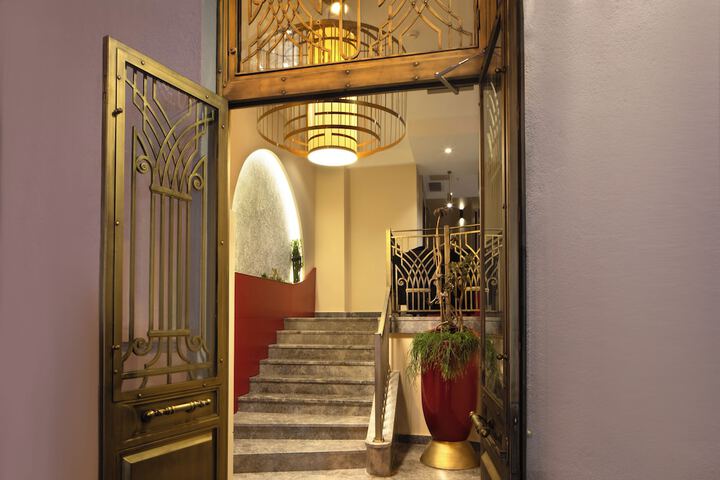 Hotel 32 of 35