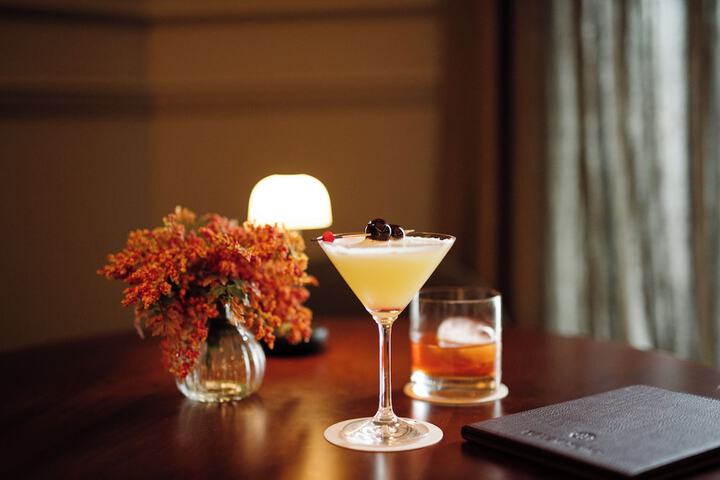 Lounge 73 of 89