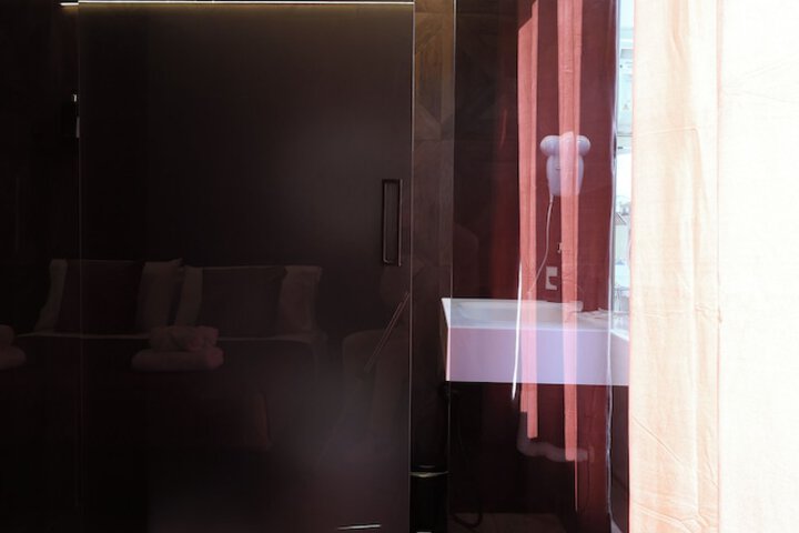 Room 154 of 183