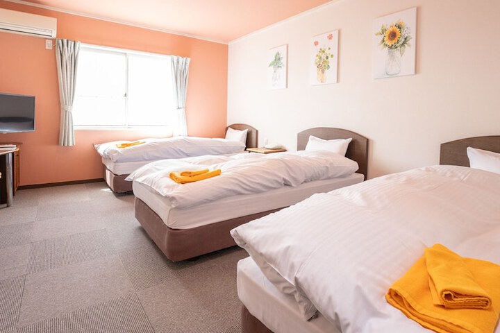 Room 10 of 51