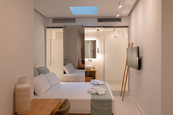 Room 17 of 54
