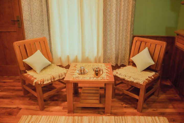 Room 9 of 35