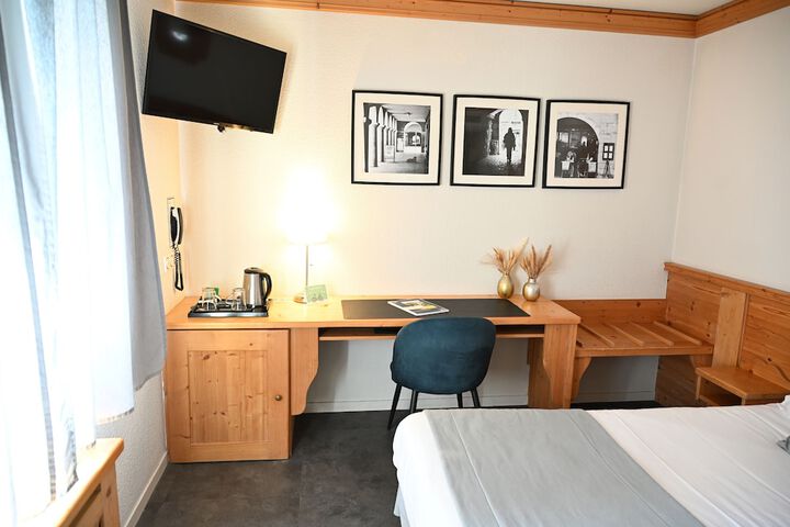 Room 9 of 67