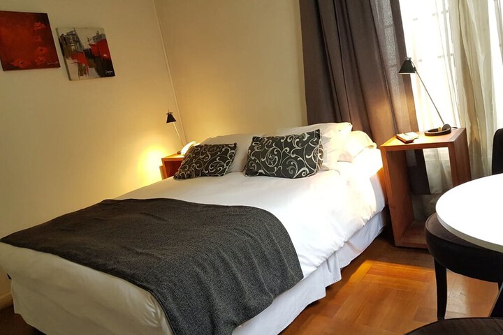 Room 12 of 19