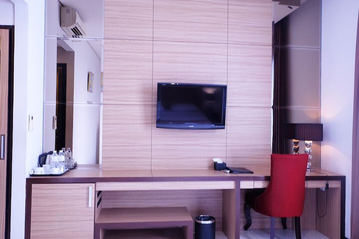 Room 15 of 27