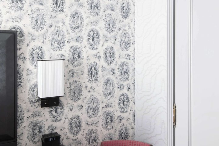 Room 48 of 100