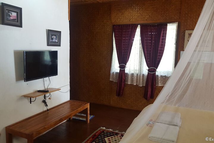 Room 10 of 49