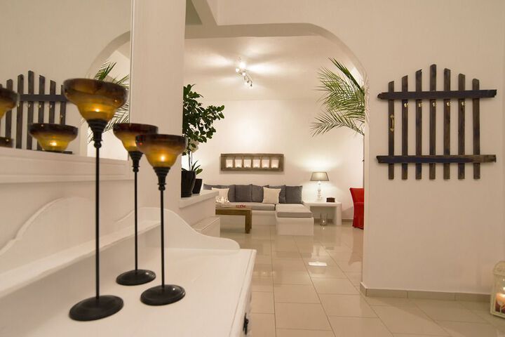 MORFES HOUSE