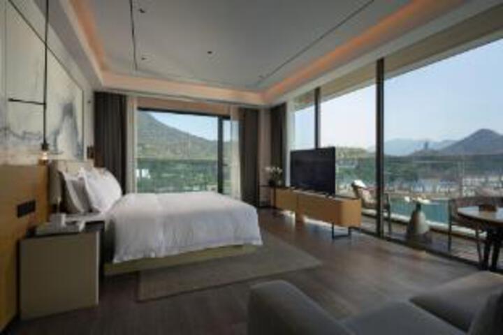 Room 22 of 23