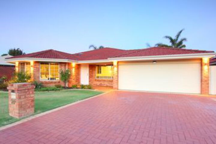 Property Grounds 27 of 33