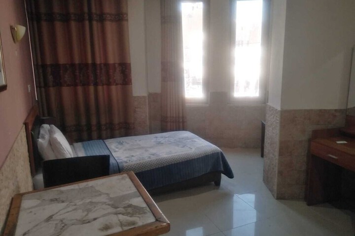 Room 43 of 74